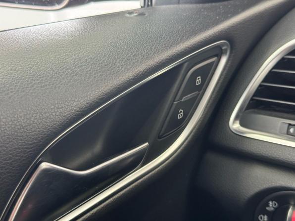 Audi Q3 I (8U) с пробегом 2013 года, цена 1 499 000 рублей, 223087 км, внедорожник, Автокод Объявления