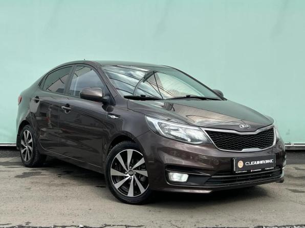 Kia Rio III Рестайлинг с пробегом 2015 года, цена 1 059 000 рублей, 136000 км, седан, Автокод Объявления