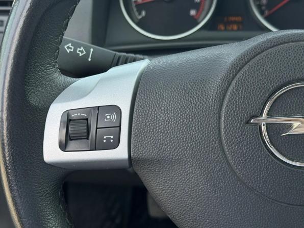 Opel Astra H Рестайлинг с пробегом 2009 года, цена 595 000 рублей, 151287 км, седан, Автокод Объявления
