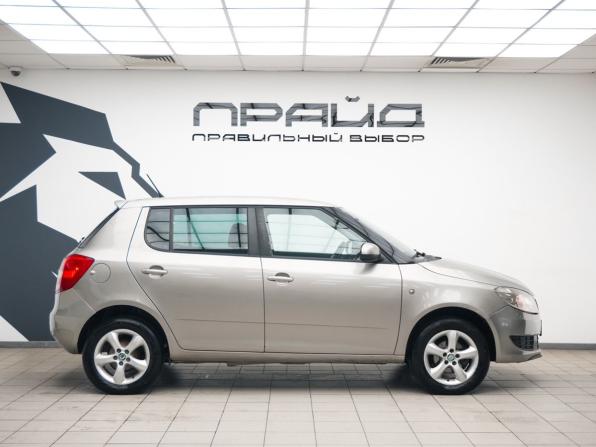 Skoda Fabia II Рестайлинг с пробегом 2012 года, цена 789 900 рублей, 165583 км, хэтчбек, Автокод Объявления