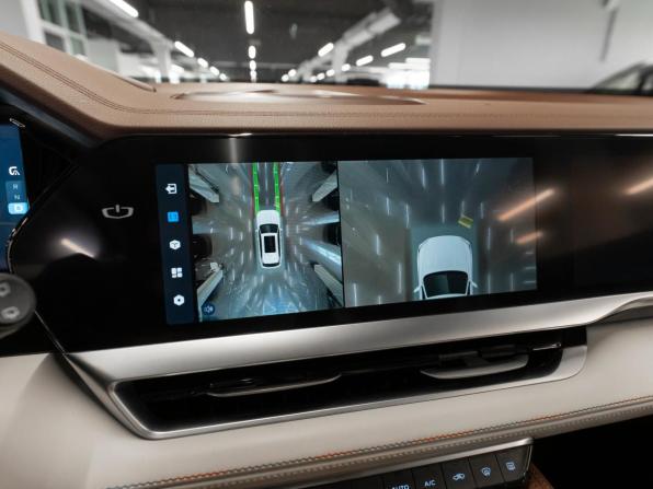 Geely Monjaro I с пробегом 2023 года, цена 3 370 000 рублей, 46278 км, внедорожник, Автокод Объявления