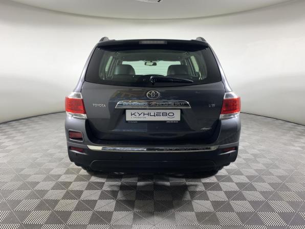 Toyota Highlander II (XU40) Рестайлинг с пробегом 2012 года, цена 1 825 000 рублей, 235478 км, внедорожник, Автокод Объявления