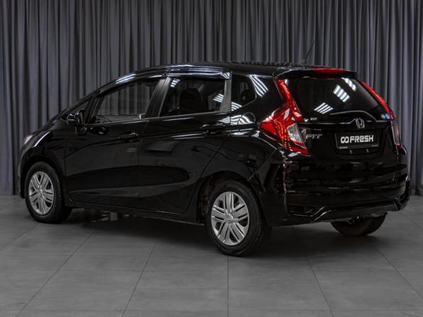 Honda Fit III Рестайлинг с пробегом 2019 года, цена 1 329 000 рублей, 59733 км, хэтчбек, Автокод Объявления