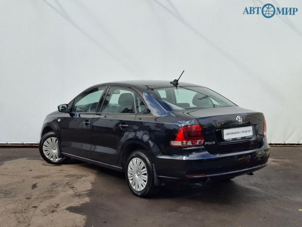 Volkswagen Polo V Рестайлинг с пробегом 2018 года, цена 1 075 000 рублей, 103793 км, седан, Автокод Объявления