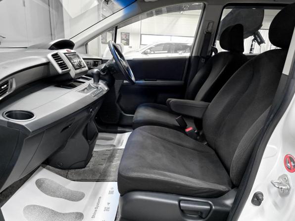 Honda Freed I Рестайлинг с пробегом 2012 года, цена 949 000 рублей, 150000 км, компактвэн, Автокод Объявления