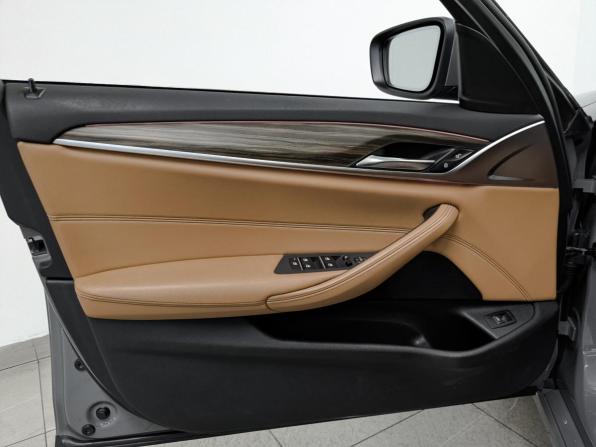 BMW 5 серии VII (G30/G31/G38) Рестайлинг с пробегом 2021 года, цена 3 300 000 рублей, 182448 км, седан, Автокод Объявления