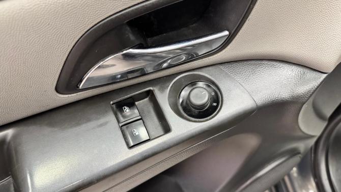 Chevrolet Cruze I Рестайлинг с пробегом 2013 года, цена 725 000 рублей, 174099 км, седан, Автокод Объявления