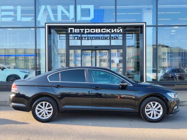 Volkswagen Passat B8 с пробегом 2018 года, цена 1 649 000 рублей, 157181 км, седан, Автокод Объявления