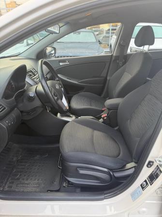 Hyundai Solaris I Рестайлинг с пробегом 2014 года, цена 1 079 000 рублей, 56983 км, седан, Автокод Объявления