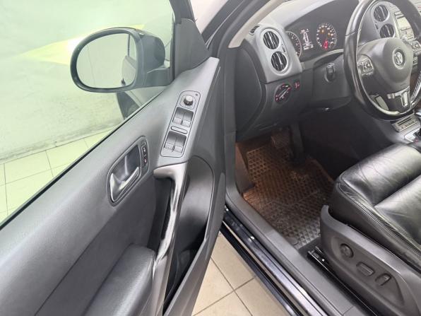 Volkswagen Tiguan I с пробегом 2009 года, цена 1 179 000 рублей, 196104 км, внедорожник, Автокод Объявления
