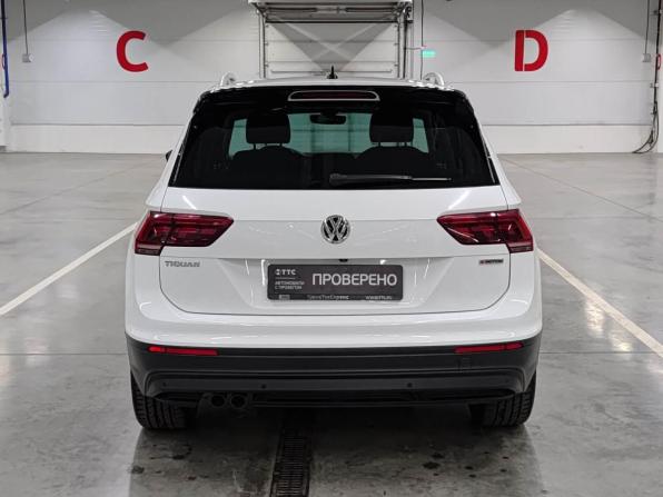 Volkswagen Tiguan II с пробегом 2019 года, цена 2 630 000 рублей, 124889 км, внедорожник, Автокод Объявления