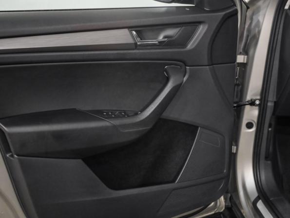 Skoda Kodiaq I с пробегом 2018 года, цена 2 099 000 рублей, 184477 км, внедорожник, Автокод Объявления