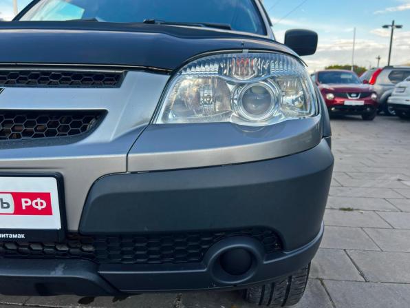 Chevrolet Niva I Рестайлинг с пробегом 2017 года, цена 724 200 рублей, 120377 км, внедорожник, Автокод Объявления