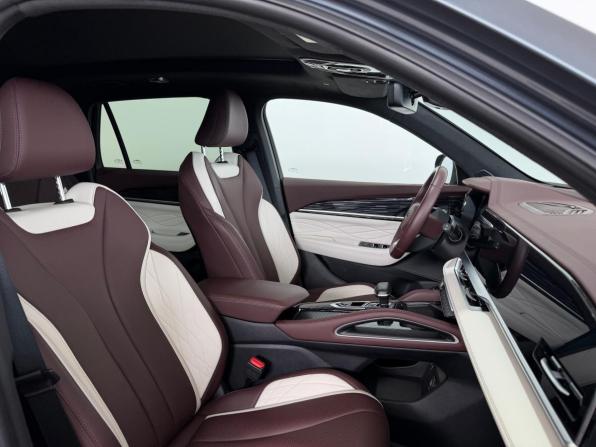 Geely Monjaro I с пробегом 2023 года, цена 3 200 000 рублей, 17940 км, внедорожник, Автокод Объявления