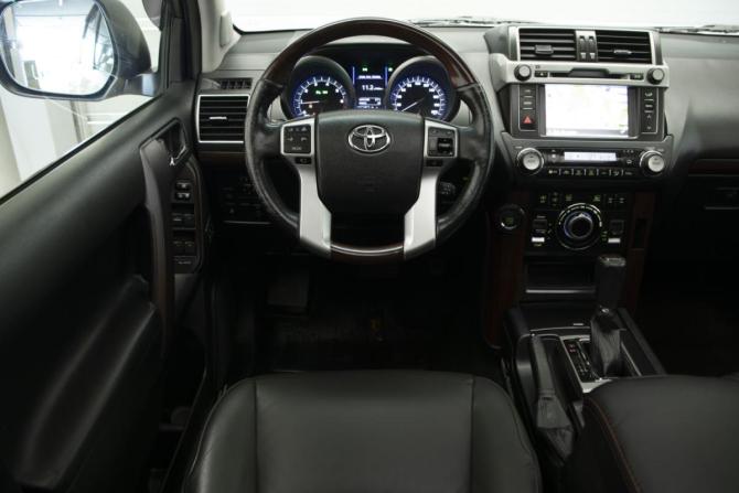 Toyota Land Cruiser Prado 150 Series Рестайлинг 1 с пробегом 2016 года, цена 3 650 000 рублей, 312140 км, внедорожник, Автокод Объявления