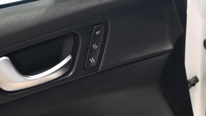 Kia Optima IV Рестайлинг с пробегом 2018 года, цена 1 850 000 рублей, 136643 км, седан, Автокод Объявления