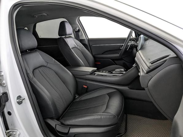 Hyundai Sonata VIII (DN8) с пробегом 2021 года, цена 2 570 000 рублей, 110025 км, седан, Автокод Объявления