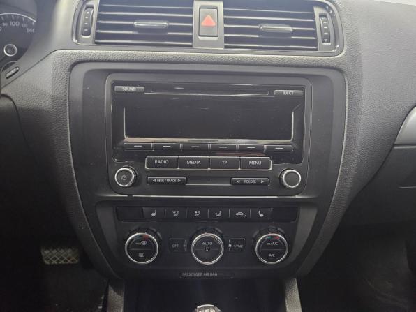 Volkswagen Jetta VI с пробегом 2013 года, цена 821 000 рублей, 228824 км, седан, Автокод Объявления