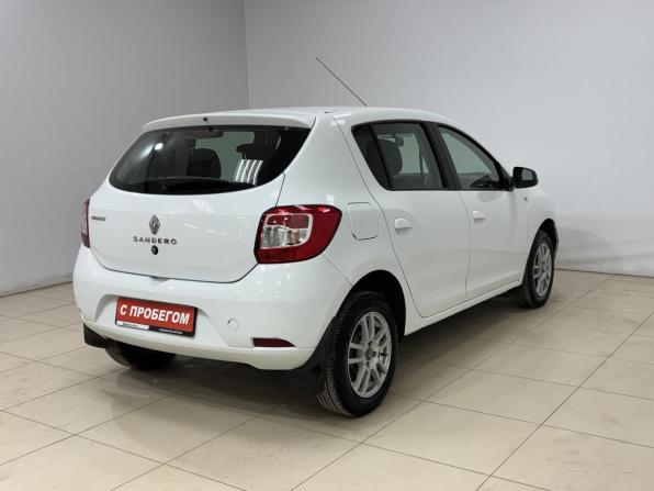 Renault Sandero II с пробегом 2016 года, цена 930 000 рублей, 83471 км, хэтчбек, Автокод Объявления