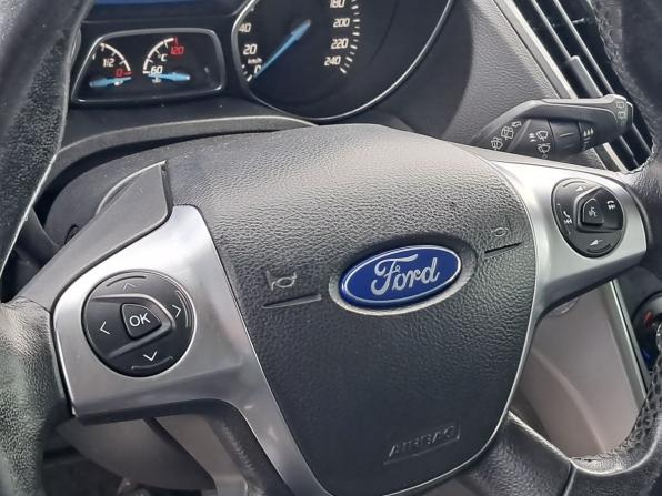 Ford Kuga II с пробегом 2015 года, цена 1 260 000 рублей, 139800 км, внедорожник, Автокод Объявления