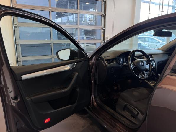 Skoda Octavia III (A7) с пробегом 2016 года, цена 1 500 000 рублей, 143014 км, лифтбек, Автокод Объявления