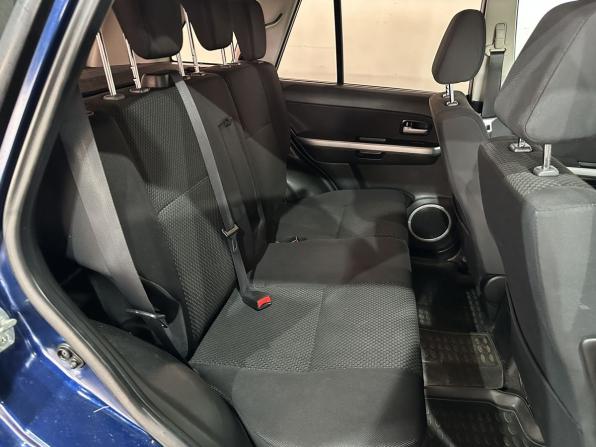 Suzuki Grand Vitara II Рестайлинг с пробегом 2010 года, цена 1 035 000 рублей, 221165 км, внедорожник, Автокод Объявления