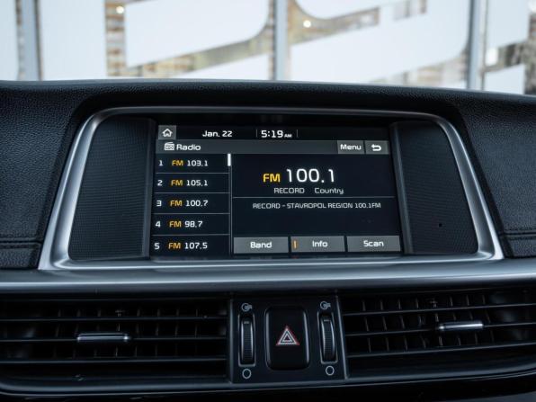 Kia Optima IV Рестайлинг с пробегом 2019 года, цена 1 643 000 рублей, 126425 км, седан, Автокод Объявления