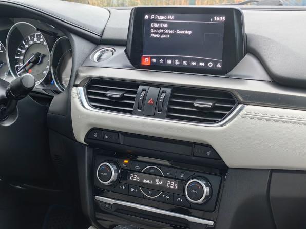 Mazda 6 III (GJ) Рестайлинг с пробегом 2018 года, цена 1 999 000 рублей, 167484 км, седан, Автокод Объявления