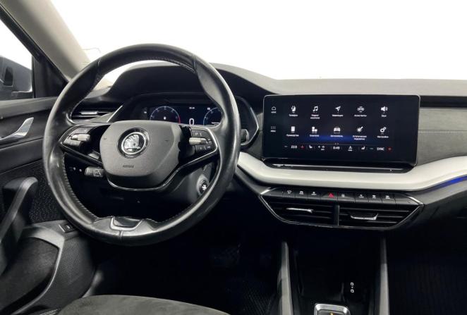 Skoda Octavia IV (A8) с пробегом 2021 года, цена 2 300 000 рублей, 114787 км, лифтбек, Автокод Объявления