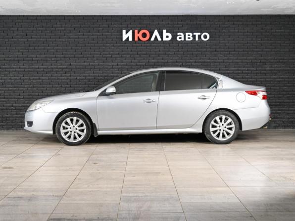 Renault Latitude I с пробегом 2011 года, цена 1 100 000 рублей, 256417 км, седан, Автокод Объявления