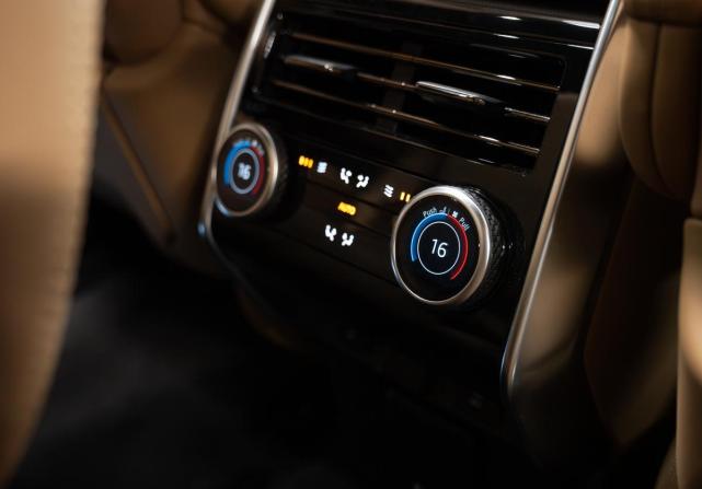 Новый Land Rover Range Rover V 2026 года, цена 24 200 000 рублей, внедорожник, Автокод Объявления