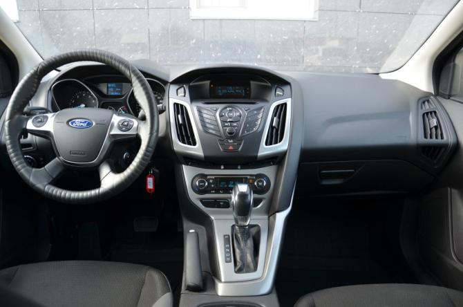 Ford Focus III с пробегом 2013 года, цена 849 900 рублей, 106388 км, хэтчбек, Автокод Объявления