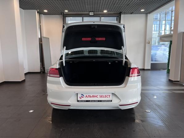 Volkswagen Passat B8 с пробегом 2018 года, цена 2 260 000 рублей, 110615 км, седан, Автокод Объявления