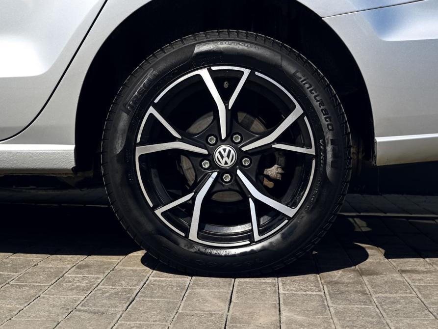 Volkswagen Polo V Рестайлинг Екатеринбург  - изображение 23