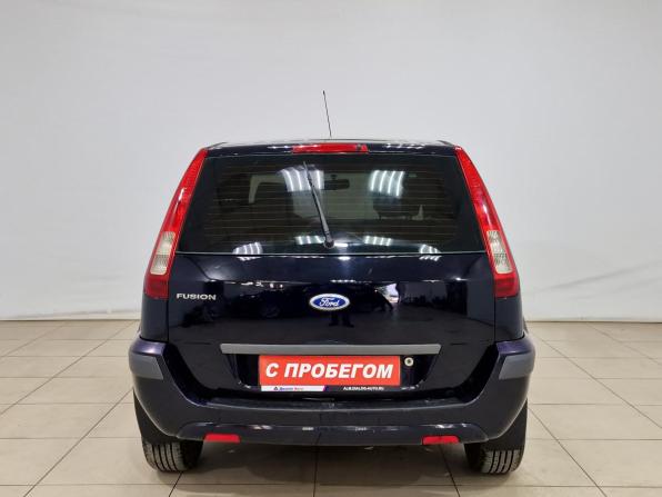 Ford Fusion I Рестайлинг с пробегом 2006 года, цена 335 000 рублей, 277724 км, хэтчбек, Автокод Объявления