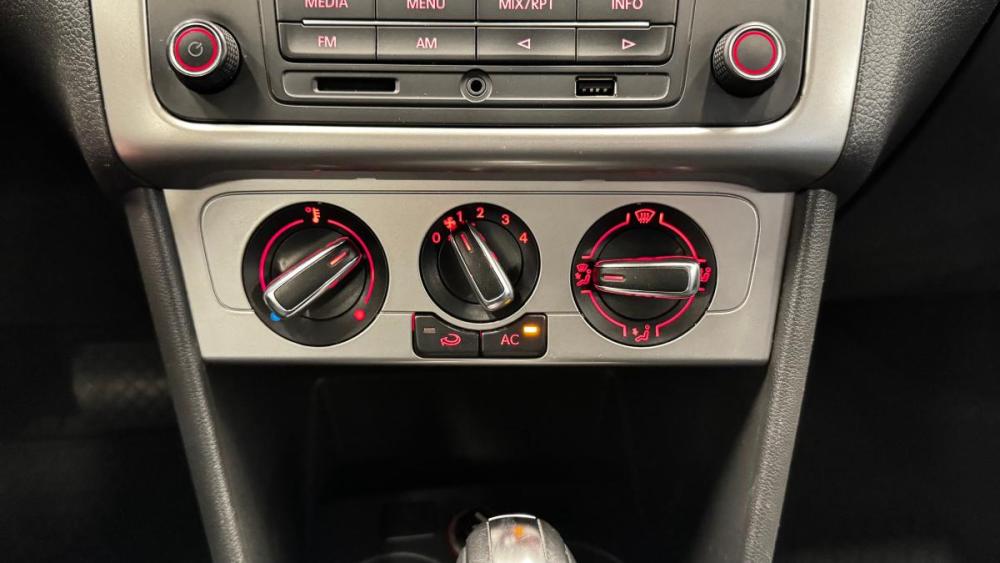 Volkswagen Polo V Санкт-Петербург  - изображение 13