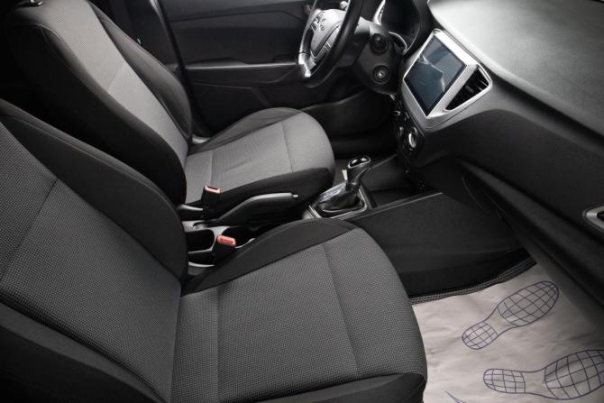 Hyundai Solaris II с пробегом 2017 года, цена 1 259 000 рублей, 112232 км, седан, Автокод Объявления
