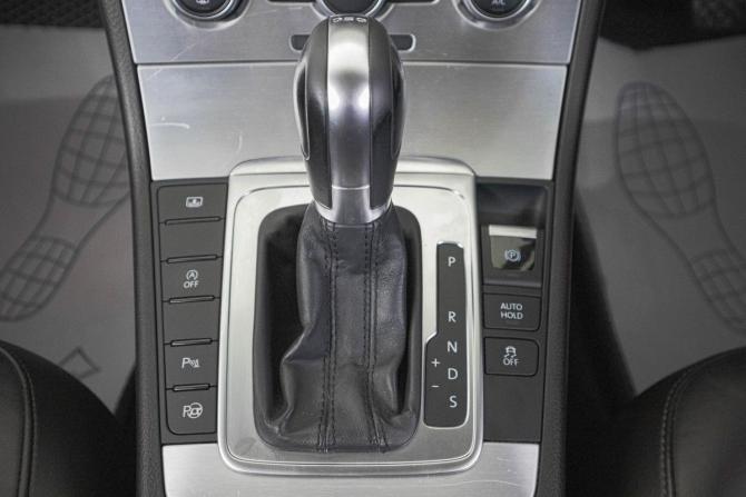 Volkswagen Passat B7 с пробегом 2013 года, цена 1 179 000 рублей, 150000 км, седан, Автокод Объявления