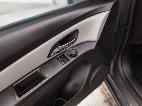 Chevrolet Cruze I Рестайлинг с пробегом 2014 года, цена 700 000 рублей, 260025 км, седан, Автокод Объявления