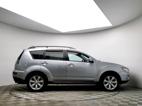 Mitsubishi Outlander II Рестайлинг с пробегом 2012 года, цена 893 000 рублей, 221941 км, внедорожник, Автокод Объявления