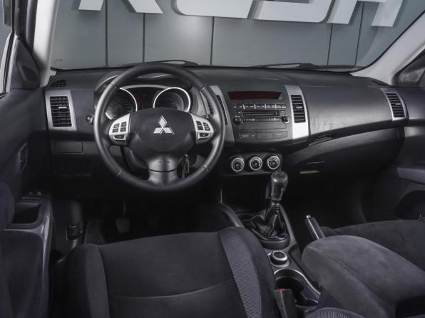 Mitsubishi Outlander II с пробегом 2008 года, цена 830 000 рублей, 276387 км, внедорожник, Автокод Объявления