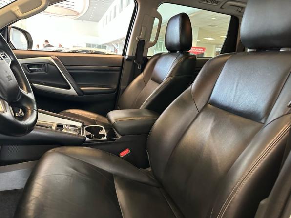 Mitsubishi Montero Sport III Рестайлинг с пробегом 2022 года, цена 4 099 000 рублей, 86799 км, внедорожник, Автокод Объявления