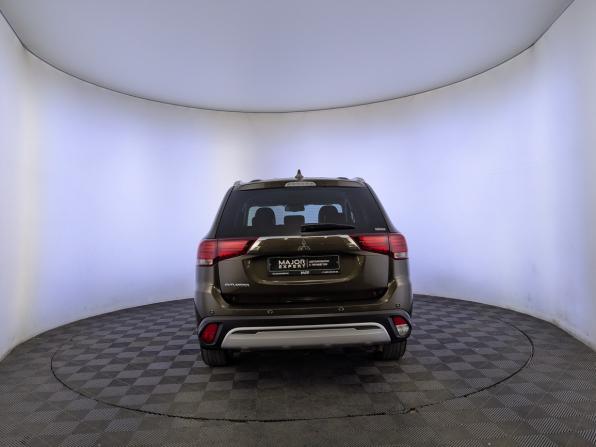Mitsubishi Outlander III Рестайлинг 3 с пробегом 2021 года, цена 3 000 000 рублей, 95753 км, внедорожник, Автокод Объявления