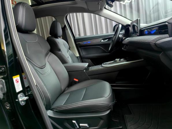 Haval Jolion I Рестайлинг 2 с пробегом 2025 года, цена 2 499 000 рублей, 5300 км, внедорожник, Автокод Объявления