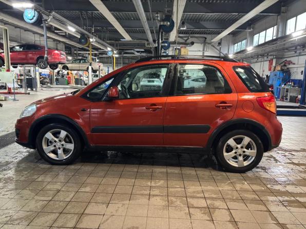 Suzuki SX4 I (Classic) Рестайлинг с пробегом 2011 года, цена 579 000 рублей, 240000 км, хэтчбек, Автокод Объявления