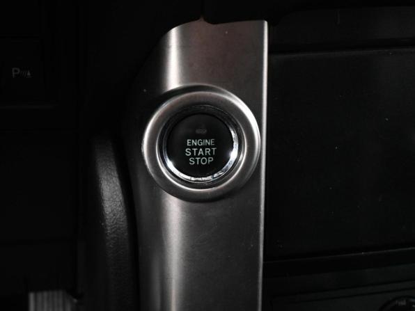 Toyota Land Cruiser Prado 150 Series Рестайлинг 1 с пробегом 2014 года, цена 3 290 000 рублей, 209325 км, внедорожник, Автокод Объявления