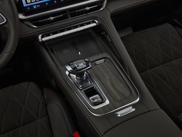 Geely Monjaro I Рестайлинг 2 с пробегом 2025 года, цена 4 350 000 рублей, 58 км, внедорожник, Автокод Объявления