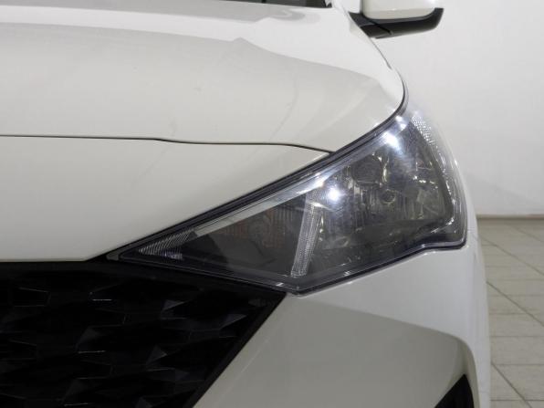 Hyundai Solaris II Рестайлинг с пробегом 2022 года, цена 1 660 000 рублей, 63919 км, седан, Автокод Объявления