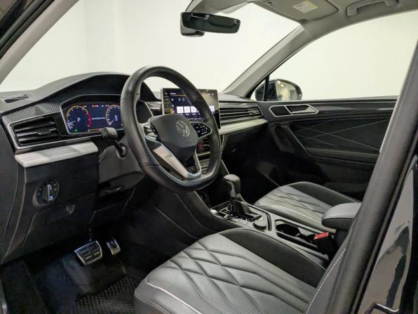 Volkswagen Tiguan II Рестайлинг (China Market) с пробегом 2023 года, цена 4 240 000 рублей, 28088 км, внедорожник, Автокод Объявления