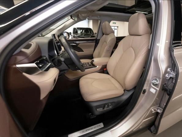Toyota Highlander IV (XU70) с пробегом 2026 года, цена 5 980 000 рублей, 50 км, внедорожник, Автокод Объявления